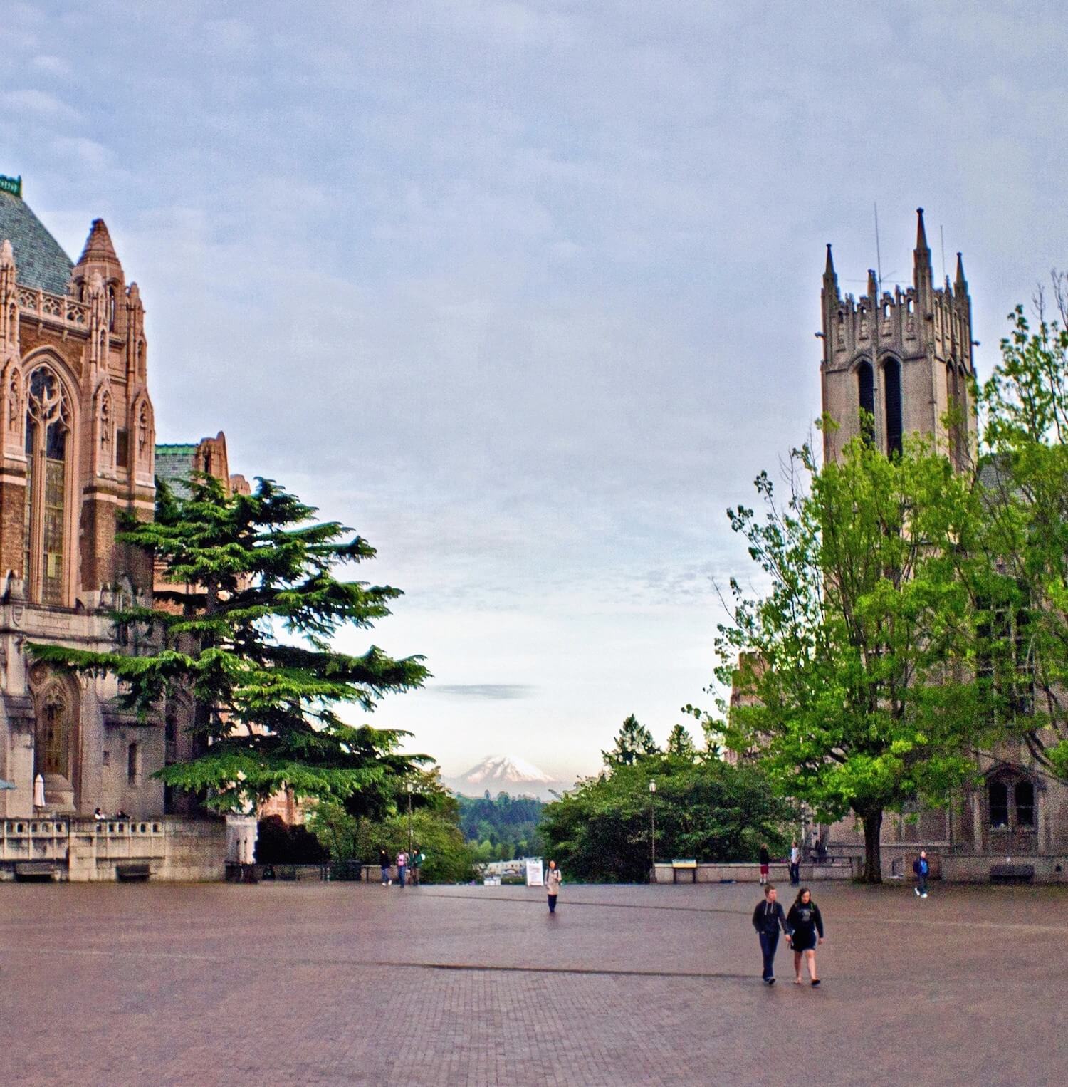 UW Mount Rainier Vista from Red Square 2020